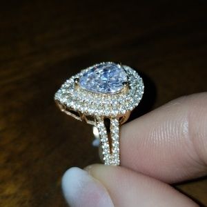 2.5ct Rose Gold Pear Shaped Diamond Ring